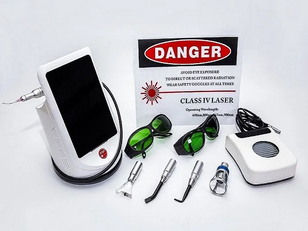 Diode laser dental device with tri-wavelength for dental ulcer PMTC Oral beautification