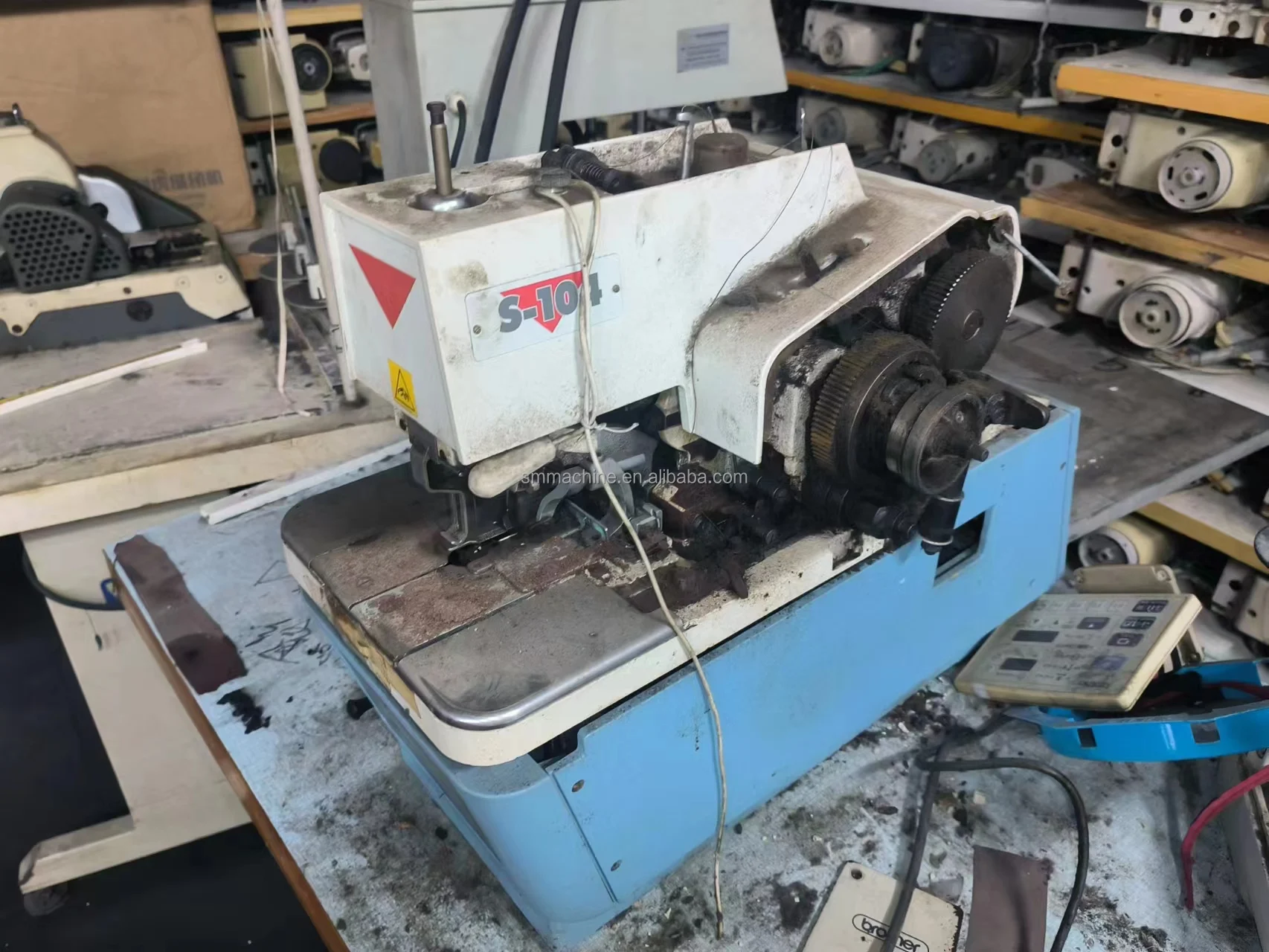 Reece S101 S104 Mechanical Eyelet Buttonhole Machine for Jeans