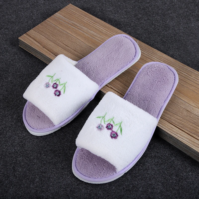Factory  Price Custom Embroidery Pattern Terry Cloth Women Flower Disposable Hotel Slippers