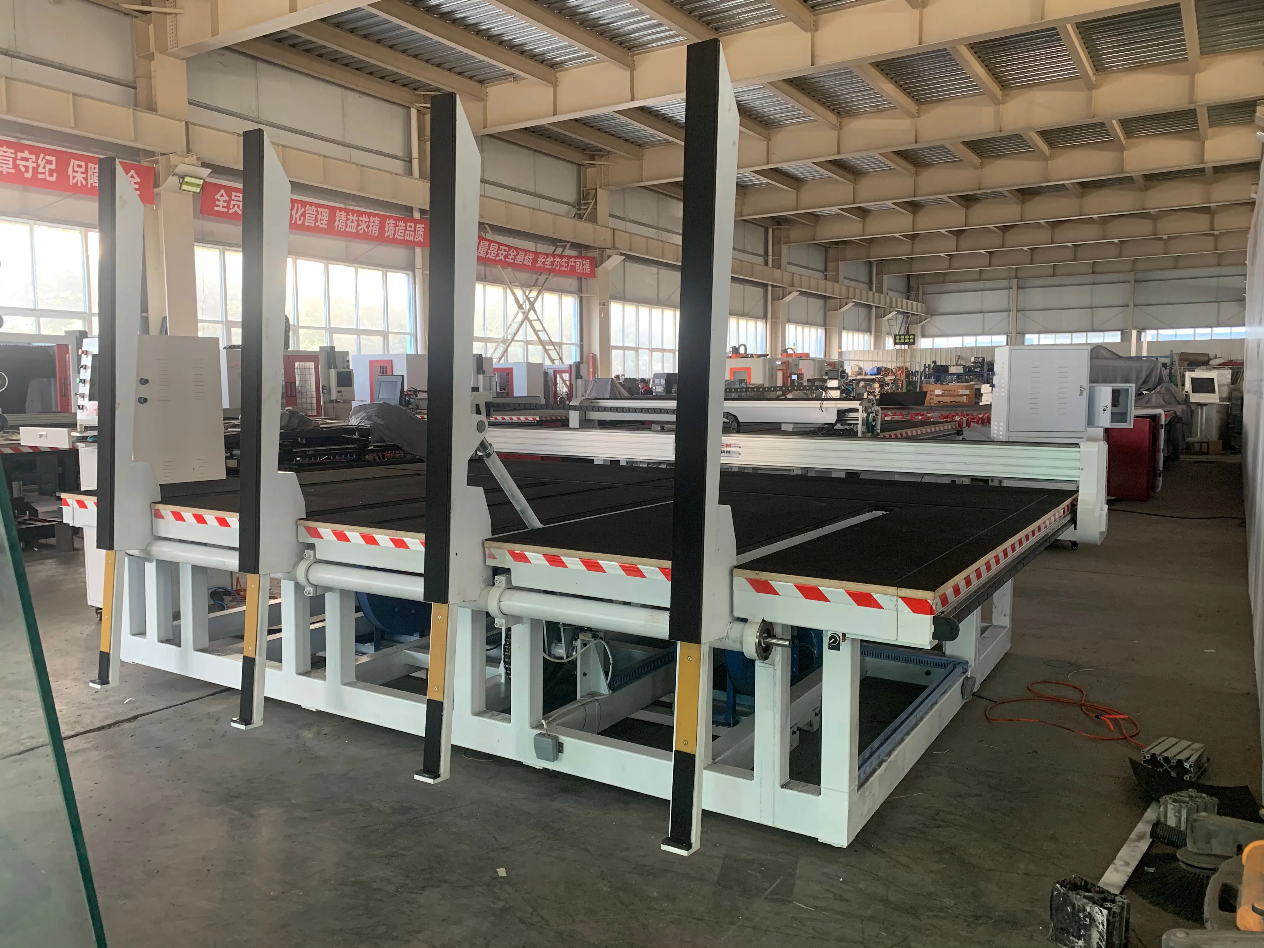 Chinese CNC Automatic Glass Loading Cutting Integrated Machine Glass Cutting Table Glass Processing Machinery