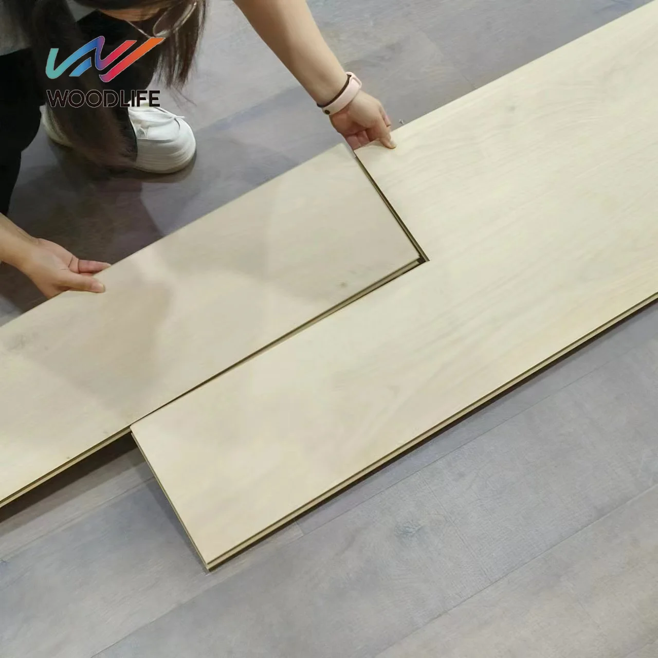 Economic Prices Natural Color Multilayer Solid Wood Laminated Flooring Smooth Mahogany Wood Parquet Budget-Conscious Homeowners