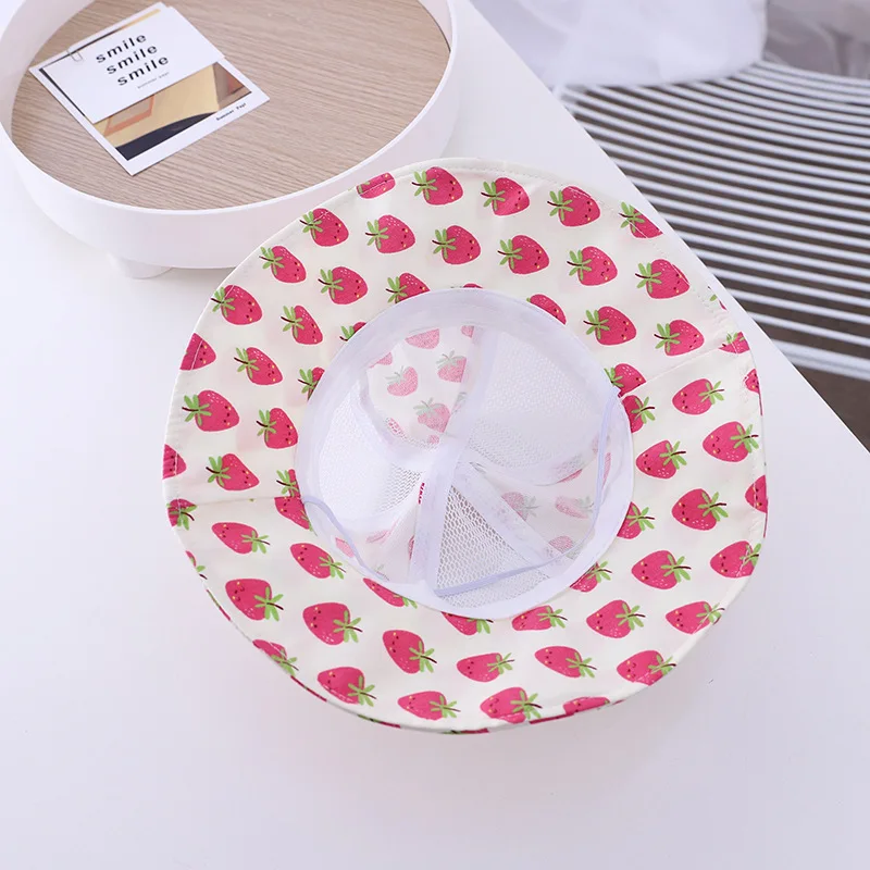 Панама детская летняя сетчатая с клубничками, Панама от солнца для маленьких девочек, пляжные аксессуары, дышащая, для отдыха на открытом воздухе, 1-3