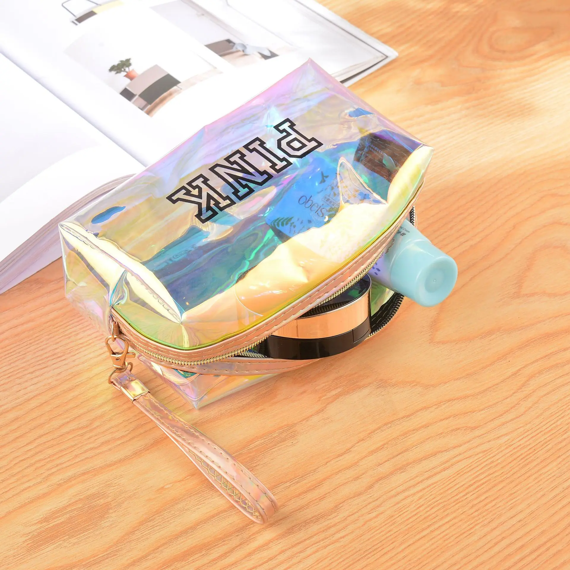 2020 amazon hot sale waterproof holographic laser TPU PVC cosmetic bag for women,wholesale fashion custom makeup bag with zipper