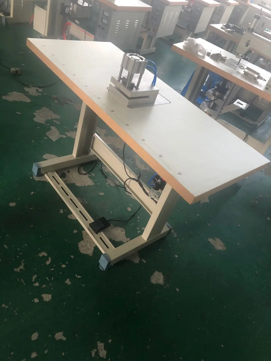 cc-80 cold Punching machine D cuttring machine