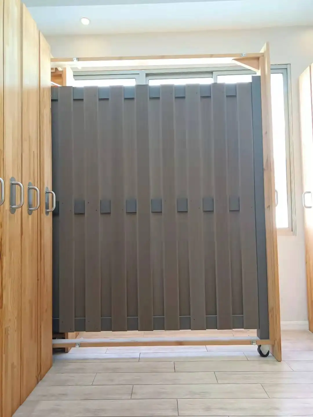 Euro style composite garden fence composite fence panels and posts wpc garden fence