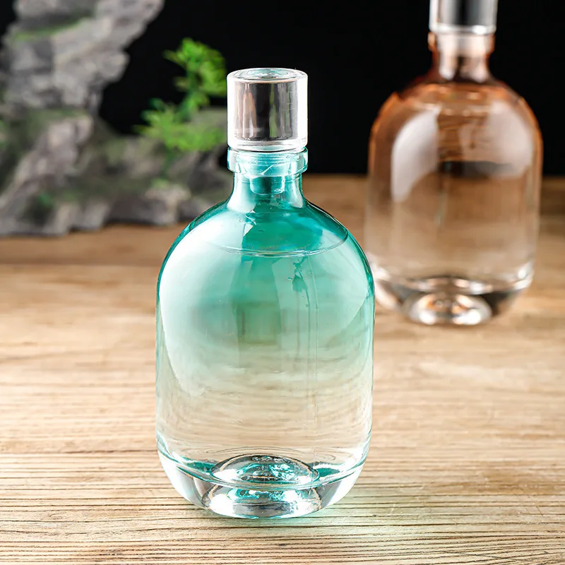 Round Lovely 100ml 250ml 500ml 1000ml Ice Wine Alcohol glass whisky bottle with stopper color can be customized