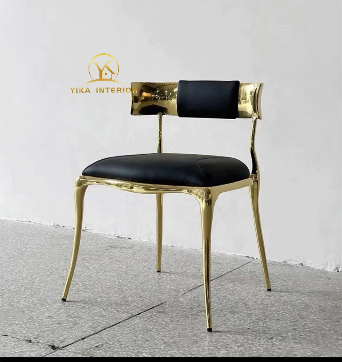High-end brass frame upholstered dining chairs cool metal curves low back dining chairs luxury dining room furniture
