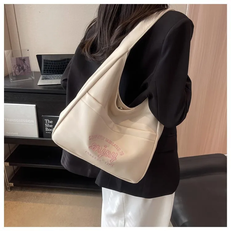 Guangzhou Auyan Large Capacity Bag Female New Style Popular Single Shoulder Crossbody Tote Bag