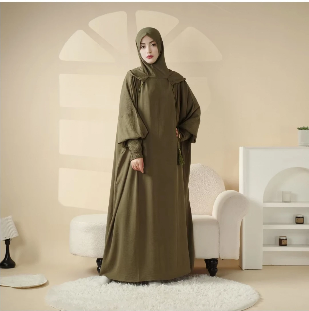 Hot Selling Women Ramadan Abaya Islamic Clothing Hoodie Muslim Dress Traditional Muslim Clothing