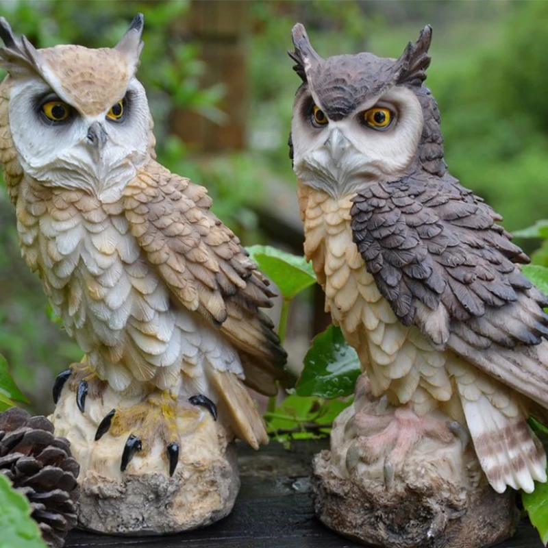 2021 Christmas Yard Garden Decoration Realistic Manmade Artificial Resin Patio Lawn Owl Crafts Statue Art Model Figures Gifts