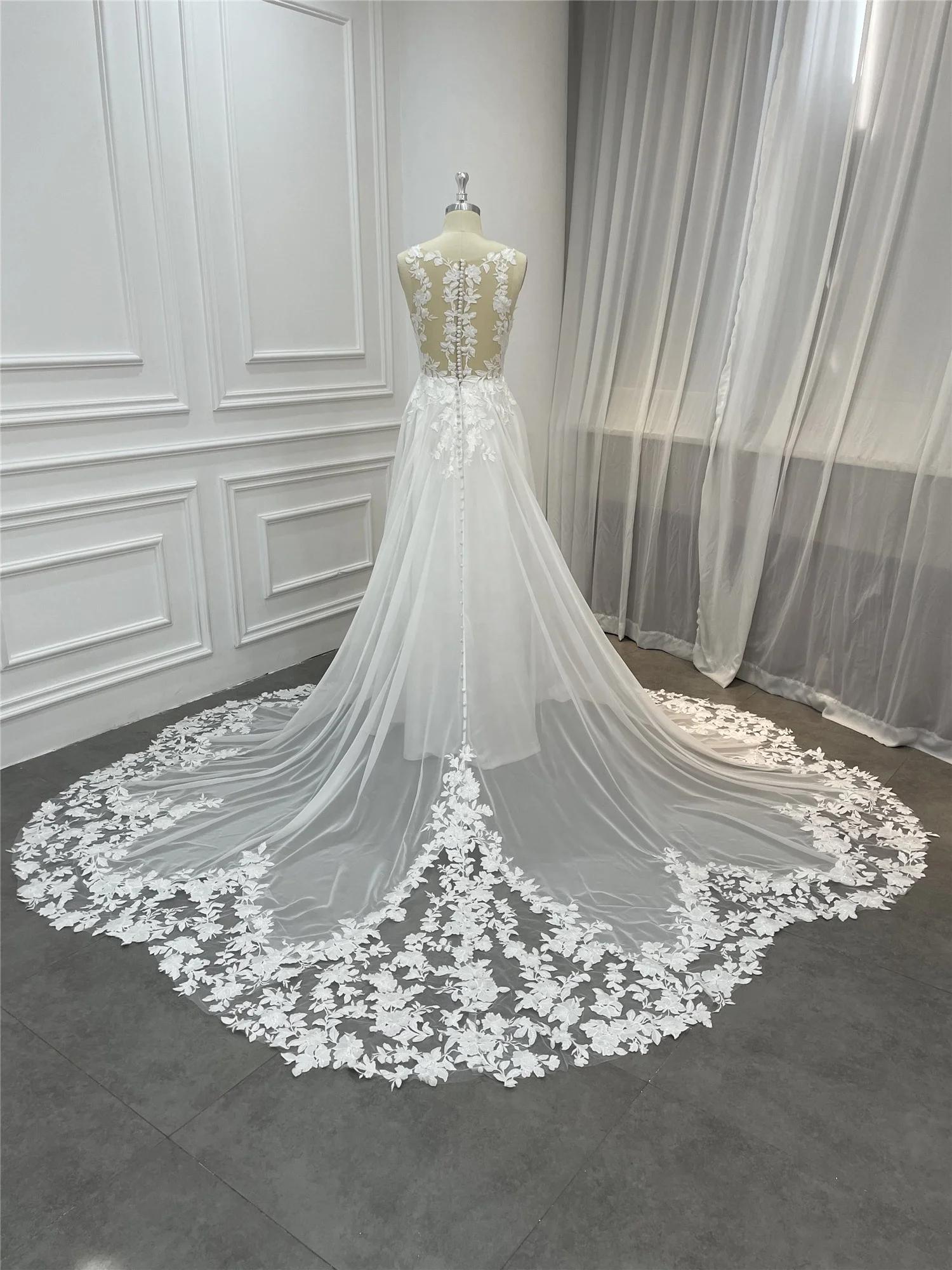 2022 Collection Latest Designer Custom Ready Made Wholesale V-Neck A-line Wedding Dress Bridal Gown