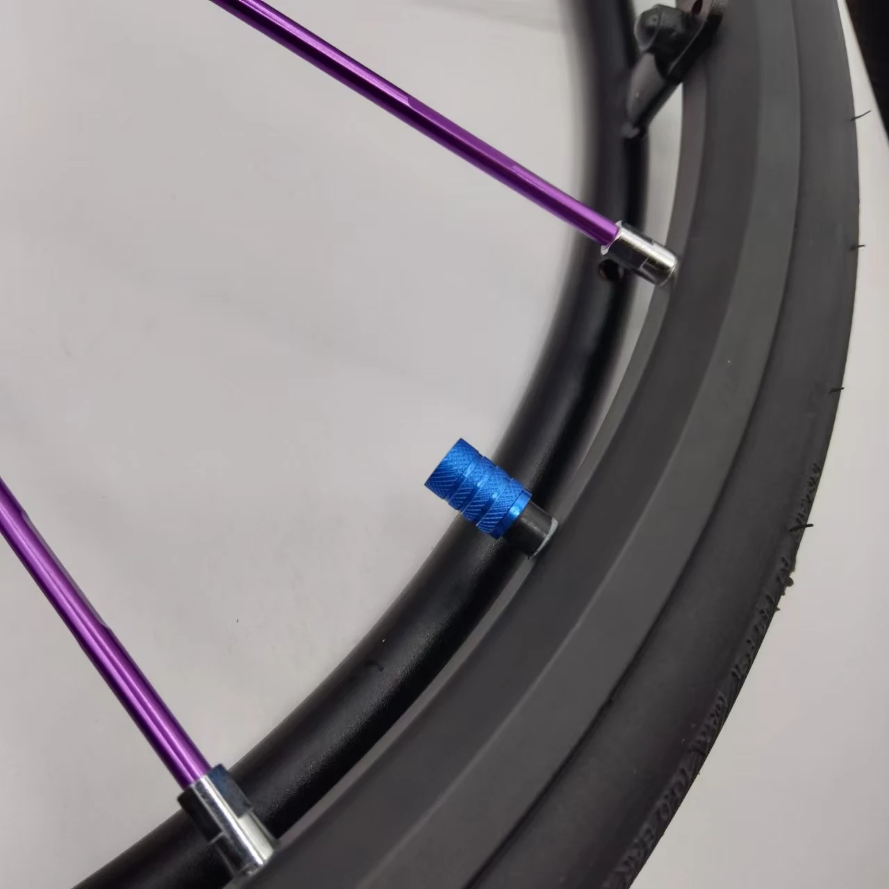 Wheelchair Parts 24*1 Inch Rear Wheel Spare Parts Tires For Sport Wheelchair alloy hub Factory colors can be customized