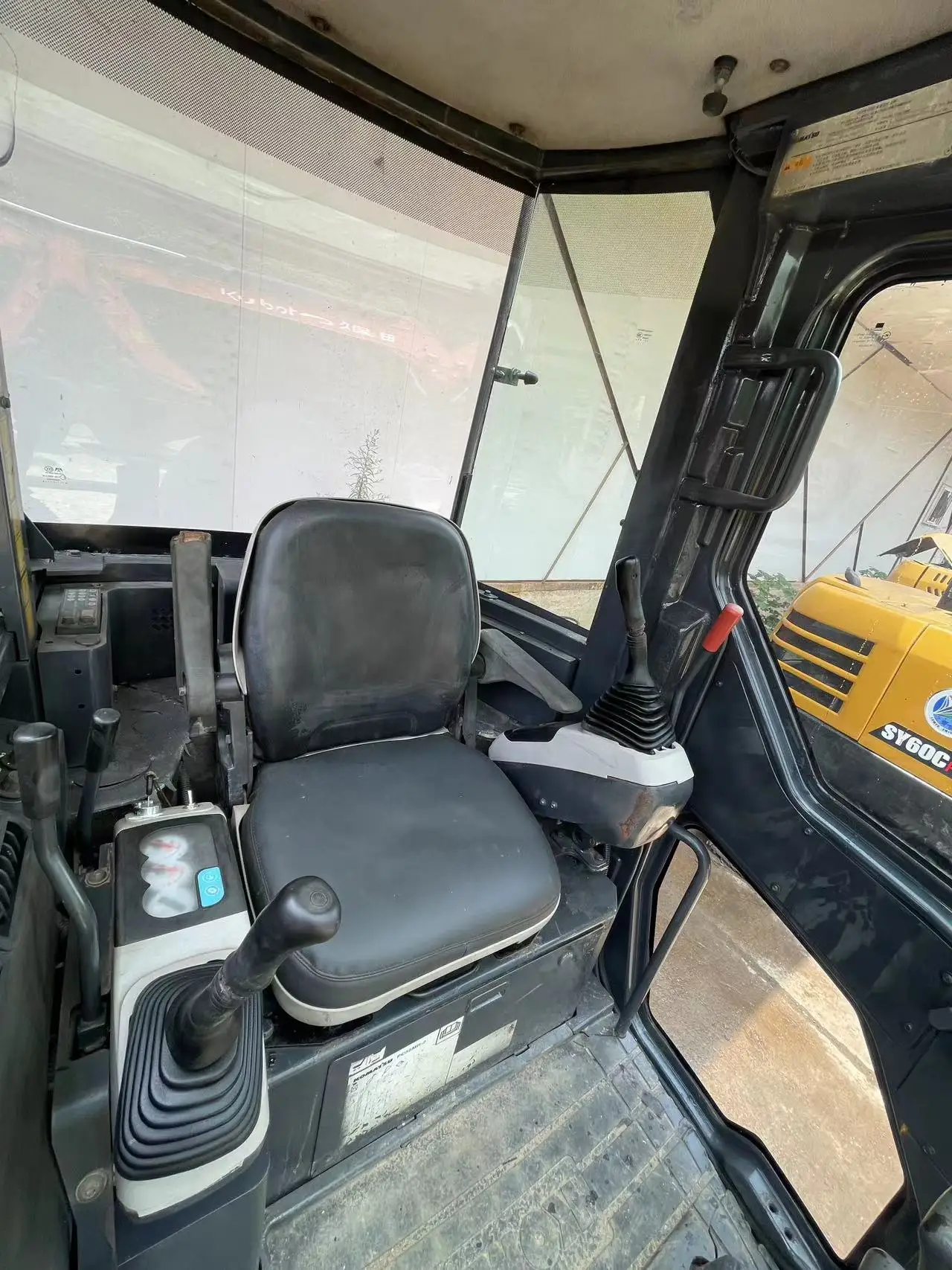 Экскаватор б/у из Китая 1 5 т продажа Подержанный мини-экскаватор PC55 Komatsu