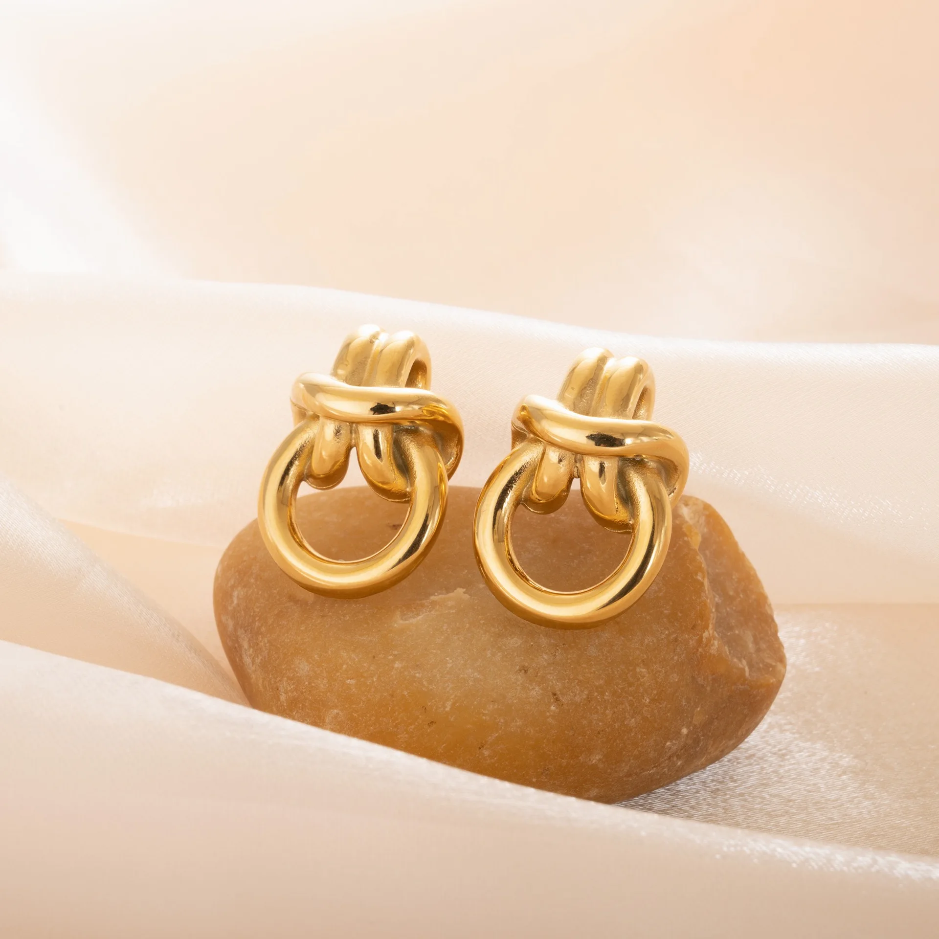 New arrival winter stainless steel gold plated Gypsy Knot Earrings for women