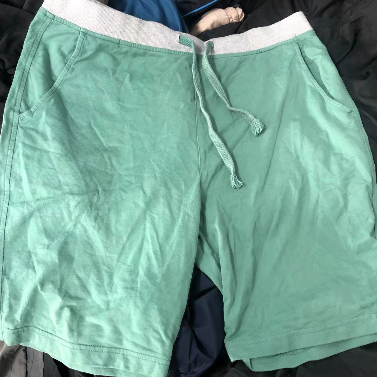 Wholesale high-quality stock second hand clothing exported to Africa adults children men and women used clothes