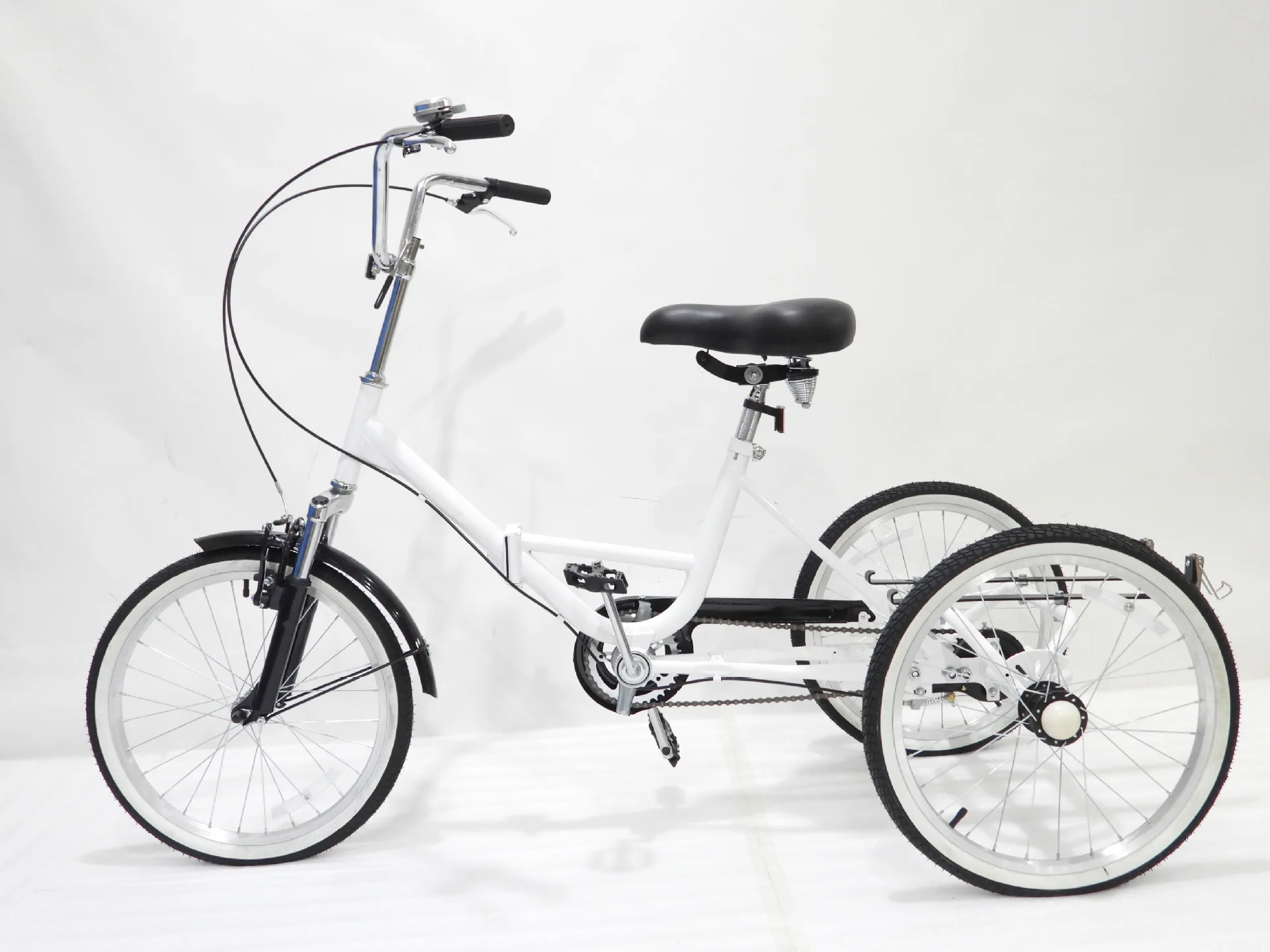2024 Hot Sale Adult Folding Tricycle 7 Speed 20/24/26 Inch Adult Tricycles 3 Wheel Cargo Bike Cruiser Trike Bike