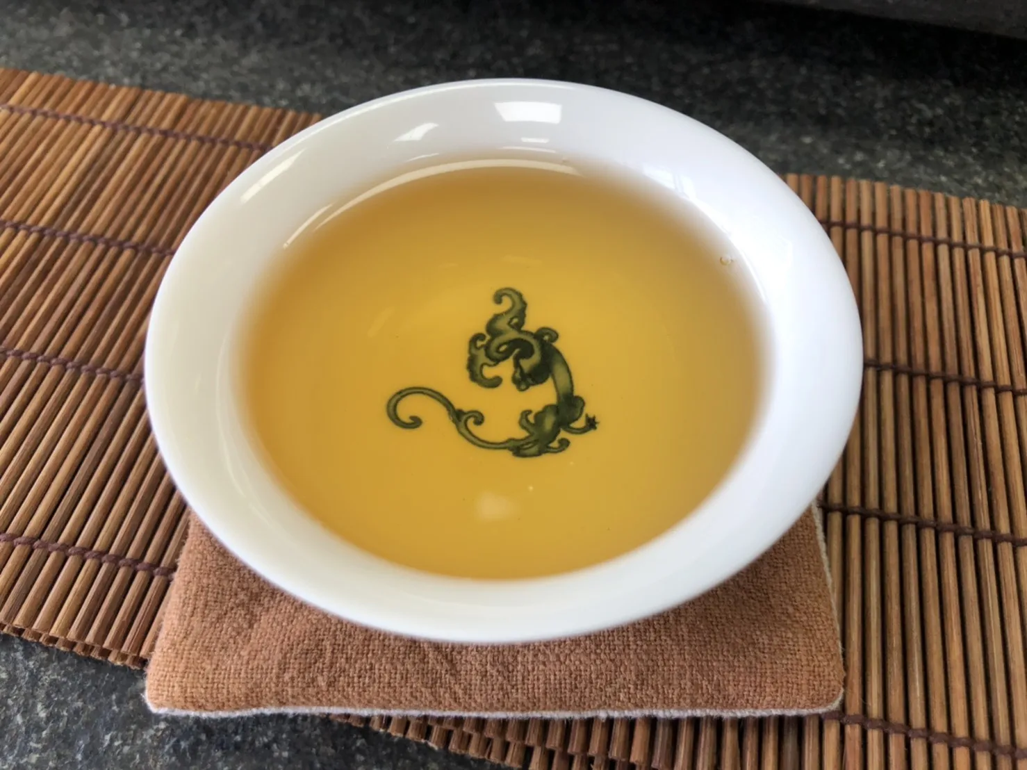 
Taiwan Tea Oolong Bulk Tea Wholesale 100% High Mountain High Altitude High Quality Tea Leave 1KG 