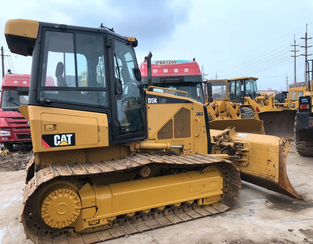 Состояние работы, японский бульдозер cat D3C для продажи на площадке в Шанхае