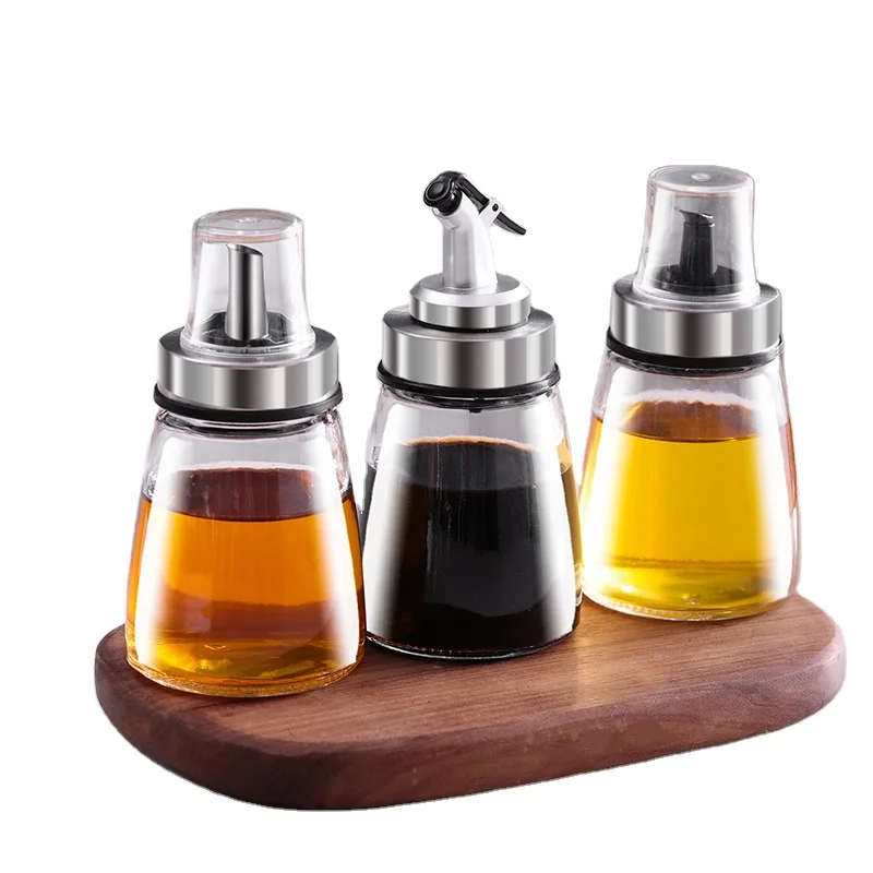 Wholesale High Quality Cooking Oil Separate Pots Cute Pp Oil Nozzle Material Small Oil Pot