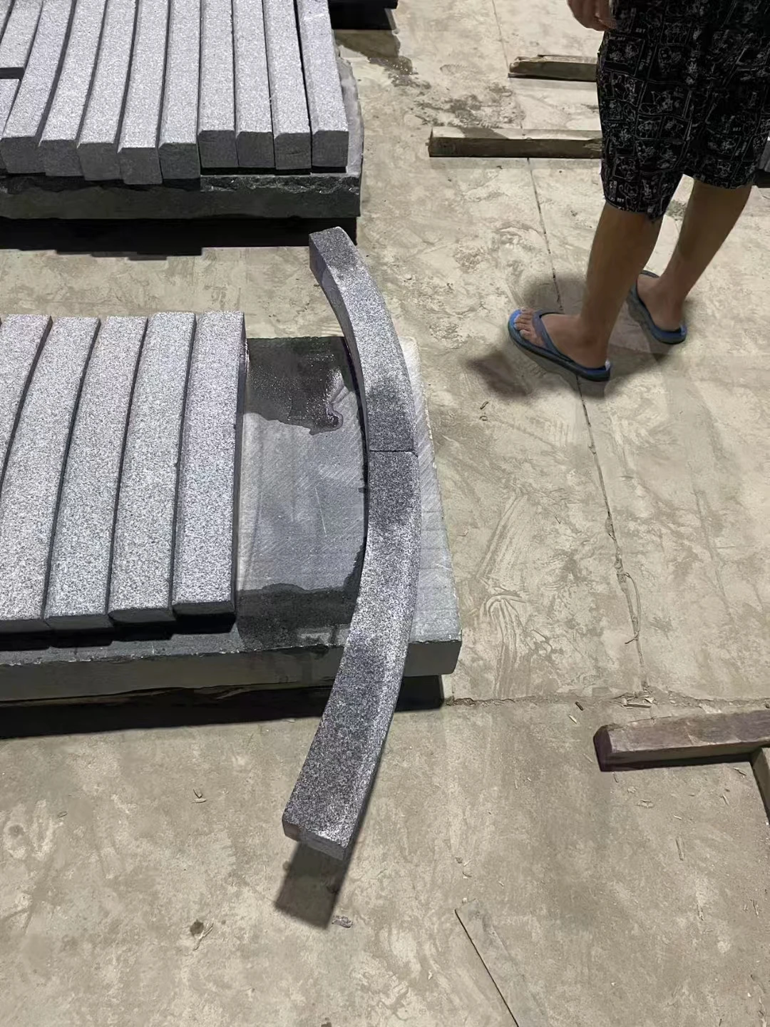 Simpson China G654 Granite Dark Black Stone Slab Kerbstone