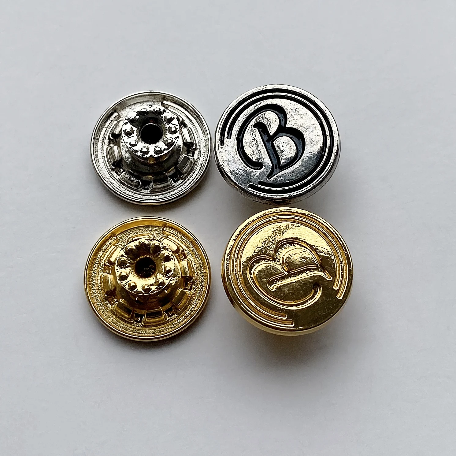 High Quality Custom Logo gold Accessories And Rivets Embossed Metal Jeans Button For Clothes