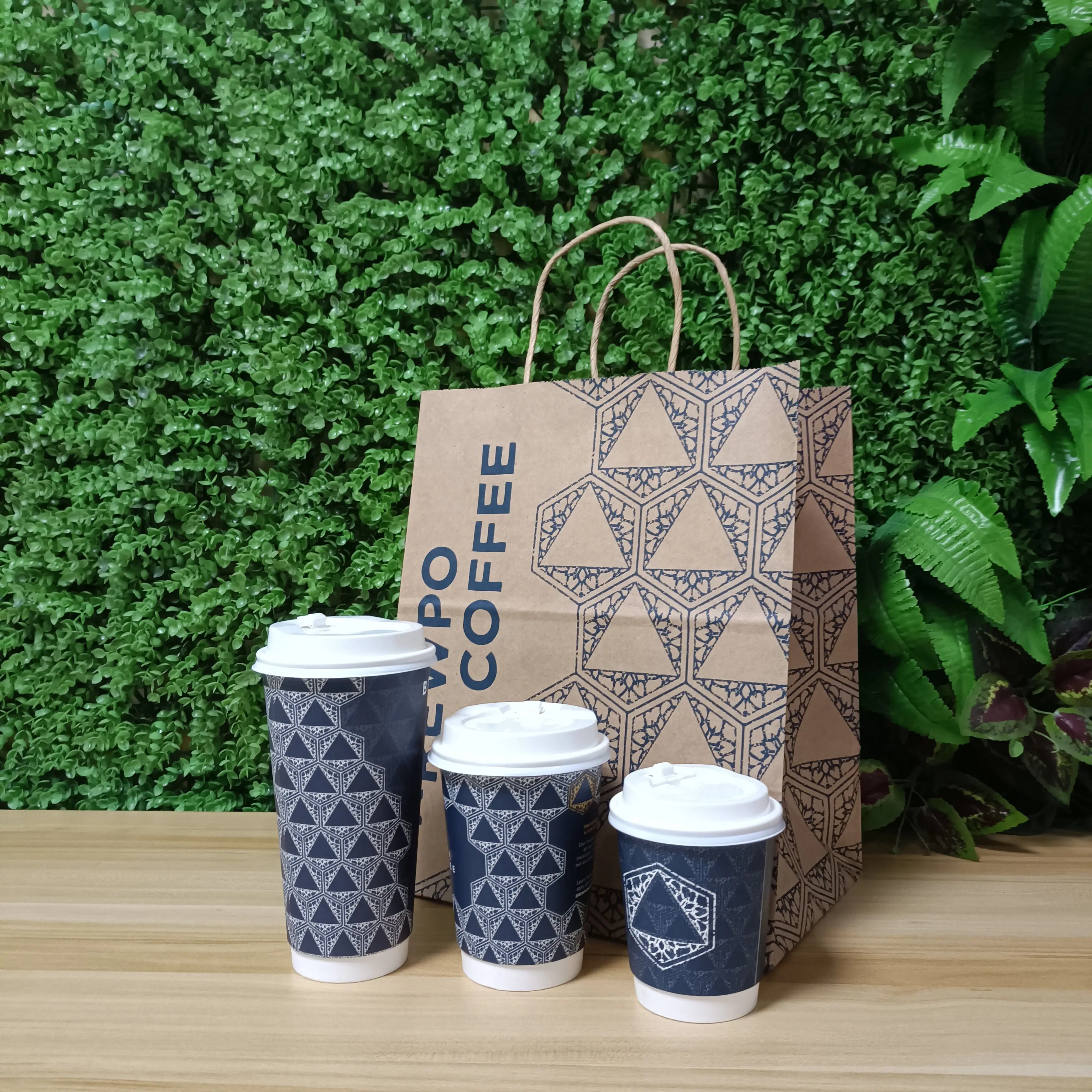 AT PACK 2024 Coffee Shop Supplies Eco-Friendly Material Coffee Paper Cup Takeaway Cup Holder With Paper Bag
