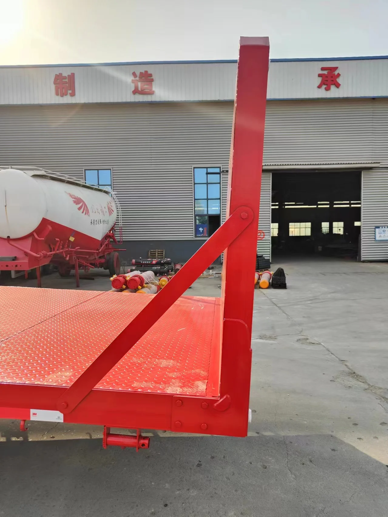 China-Made 3-Axle Flatbed Trailer Steel Container Carrier for General Cargo Log Transport Fast Delivery at Competitive Price