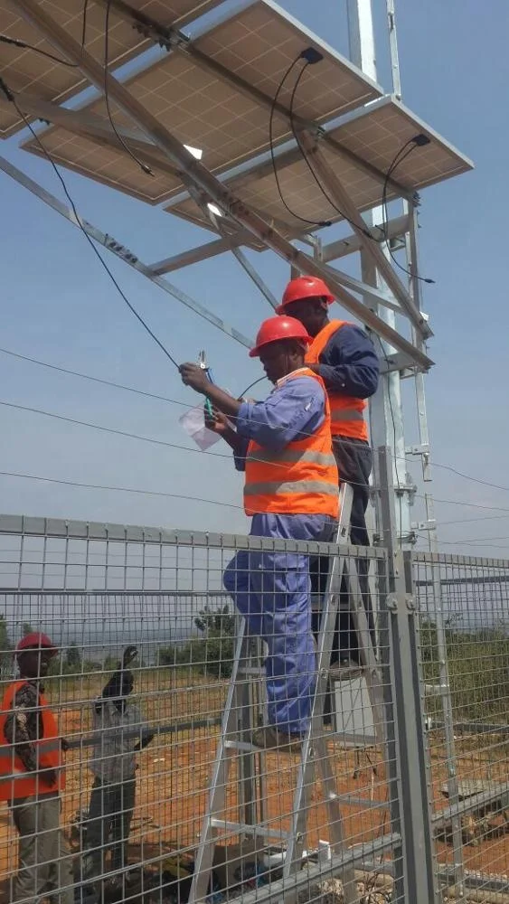 10 м шест с ограждением из проволочной сетки