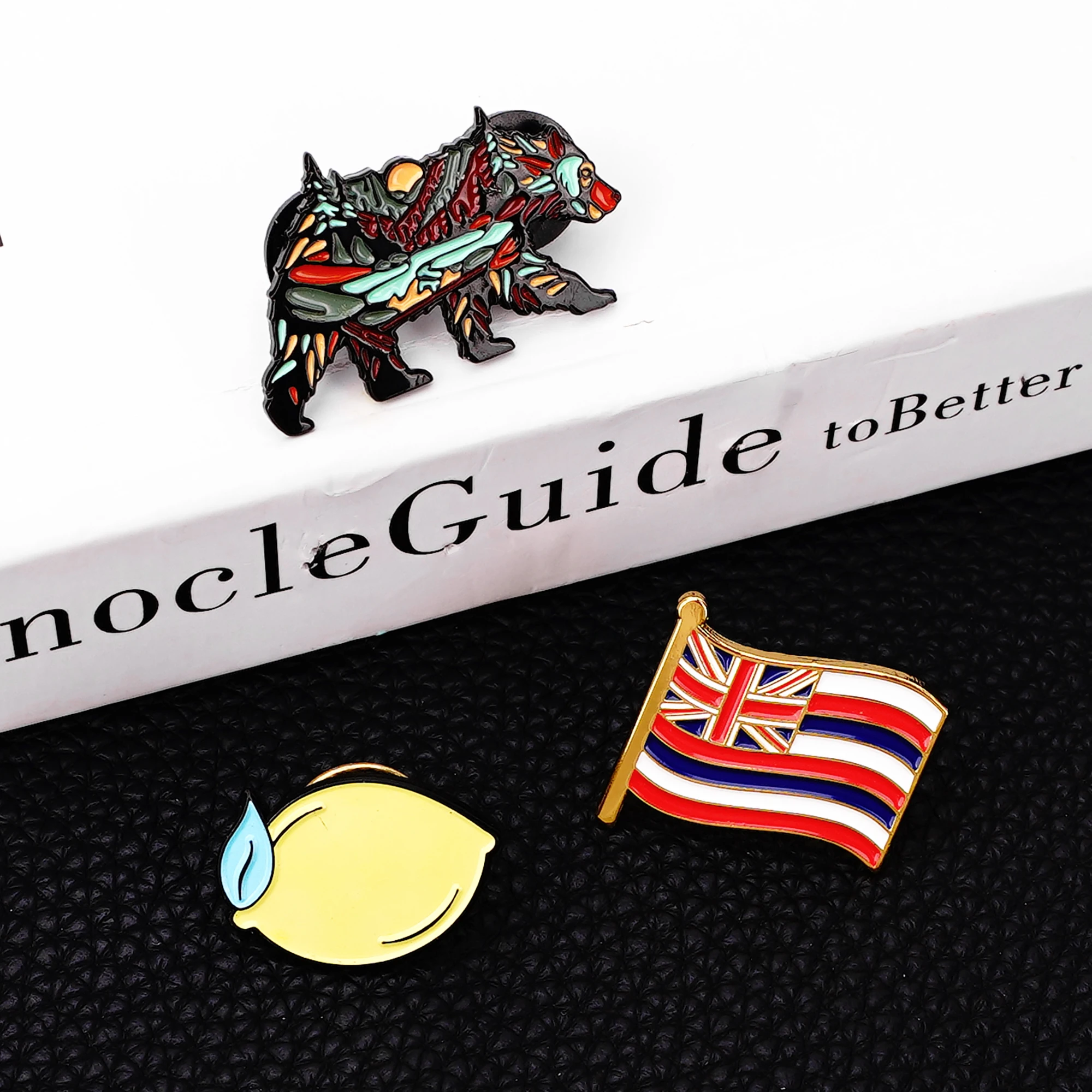 Manufacturer Enamel Pins Fashion Design Brooches Metal Badge Custom Lapel Pin Gold Plated Pins Luxury Brooch For Clothes