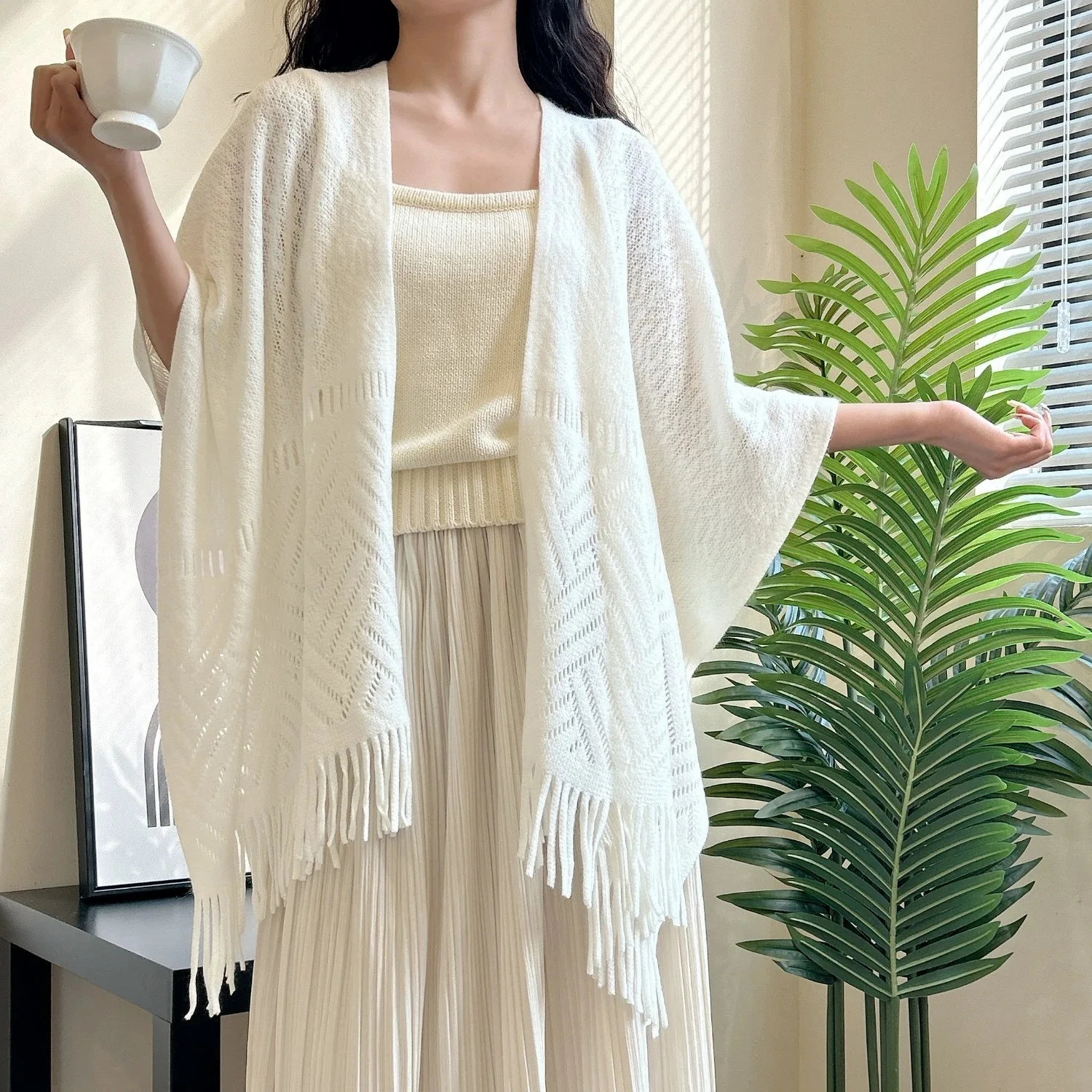 New Arrival Custom Solid Viscose Cotton Cape Linen Thin Tassel Shawl Women Hollowed Out Fringe Fashion White Cape