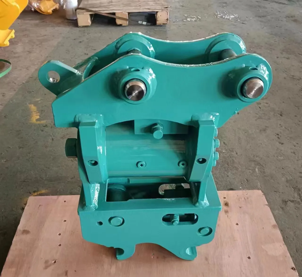 Excavator attachment power tilt quick coupler hitch for 0.8-1.5T excavator  excavator hydraulic breaker quick coupler hitch