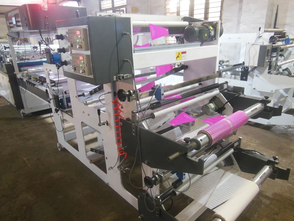 Automatic BOPP Cellophane film Printed Bouquet Sleeves Small clear tapered poly Sealed Bottom Flower Sleeves Making Machine