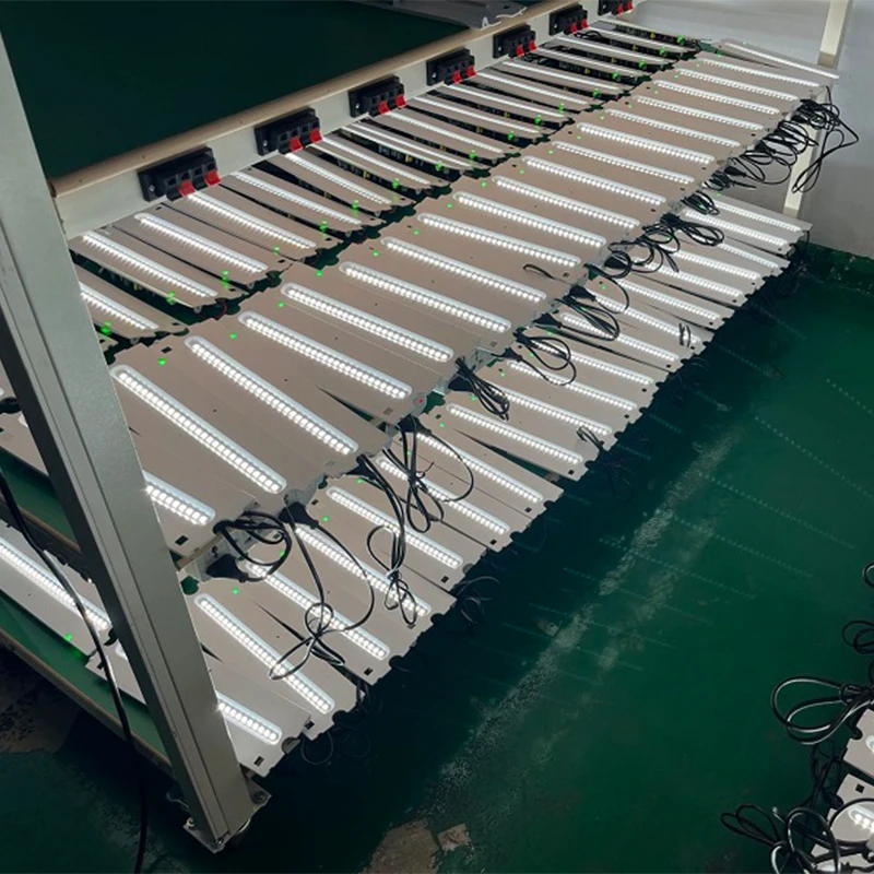 Rechargeable White 28 LEDs Portable Emergency Lamp Replaceable Battery LED emergency lamps