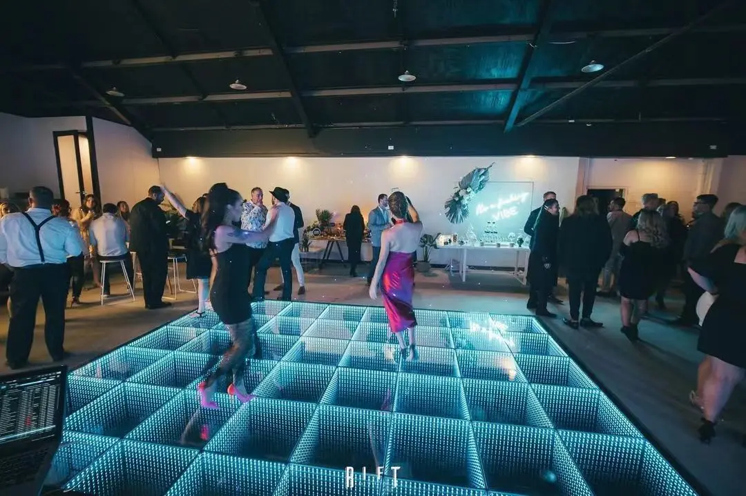 Cheap Illuminated Abs 3D Led Night Club Bar Wire Dance Floor For Big Events
