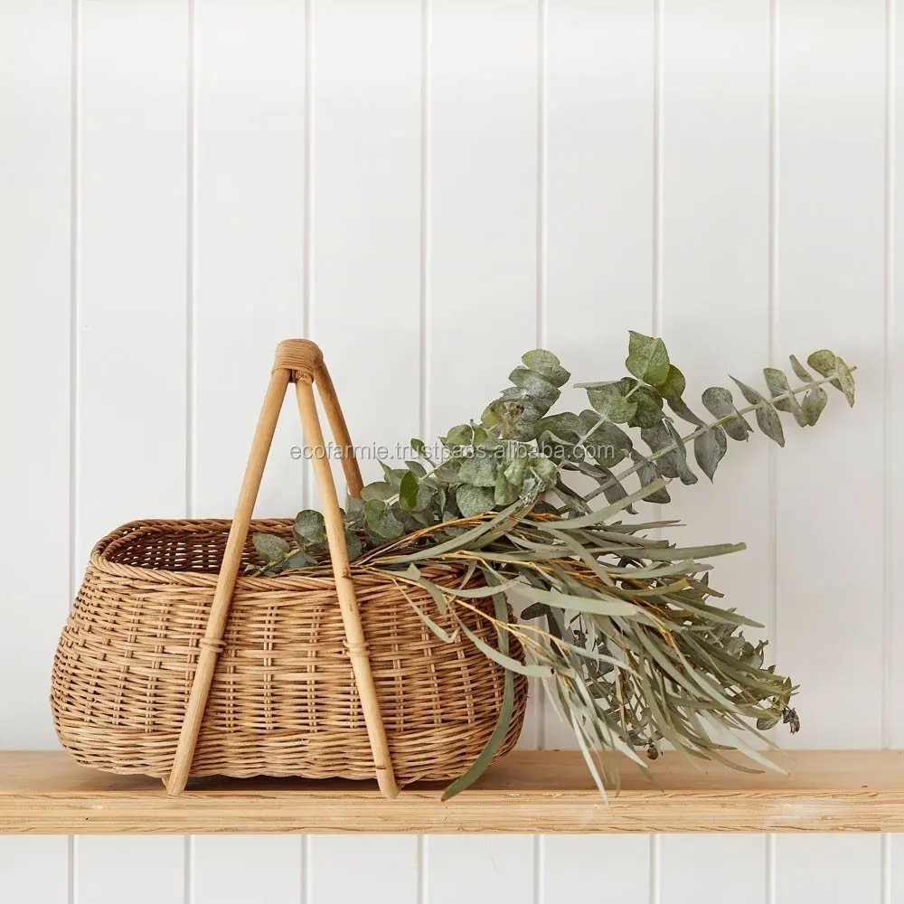 Factory wholesale natural hand-woven bamboo rattan picnic baskets