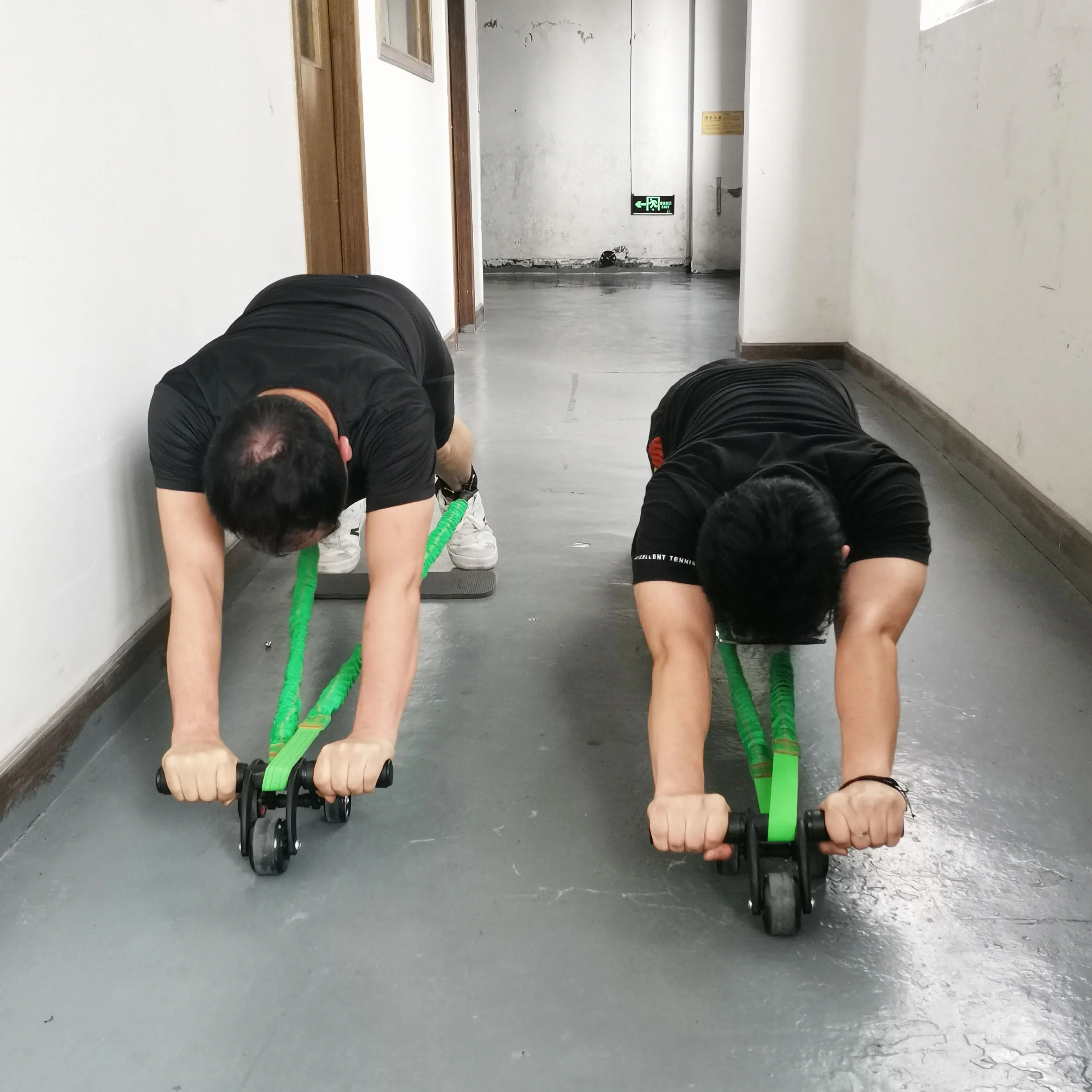 Gymarts Abdominal  Wheel Roller for Home Workout Abdominal Wheel with Resistance Band