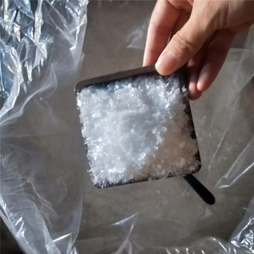 
guaranteed delivery CAS 11113-50-1 oily chunks boric acid flakes 