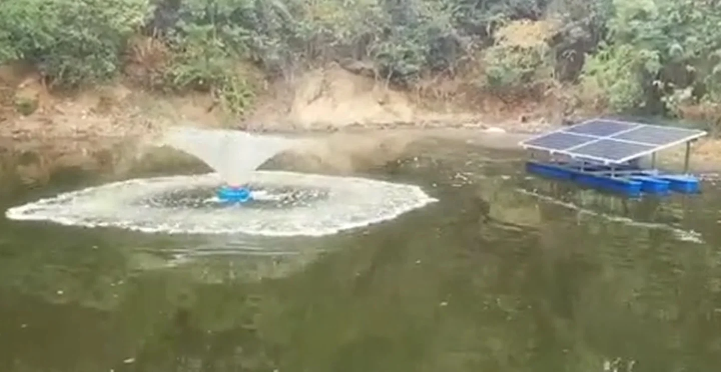 Pond aerator solar  newest model solar powered aerators 4 impellers aerator for fish pond