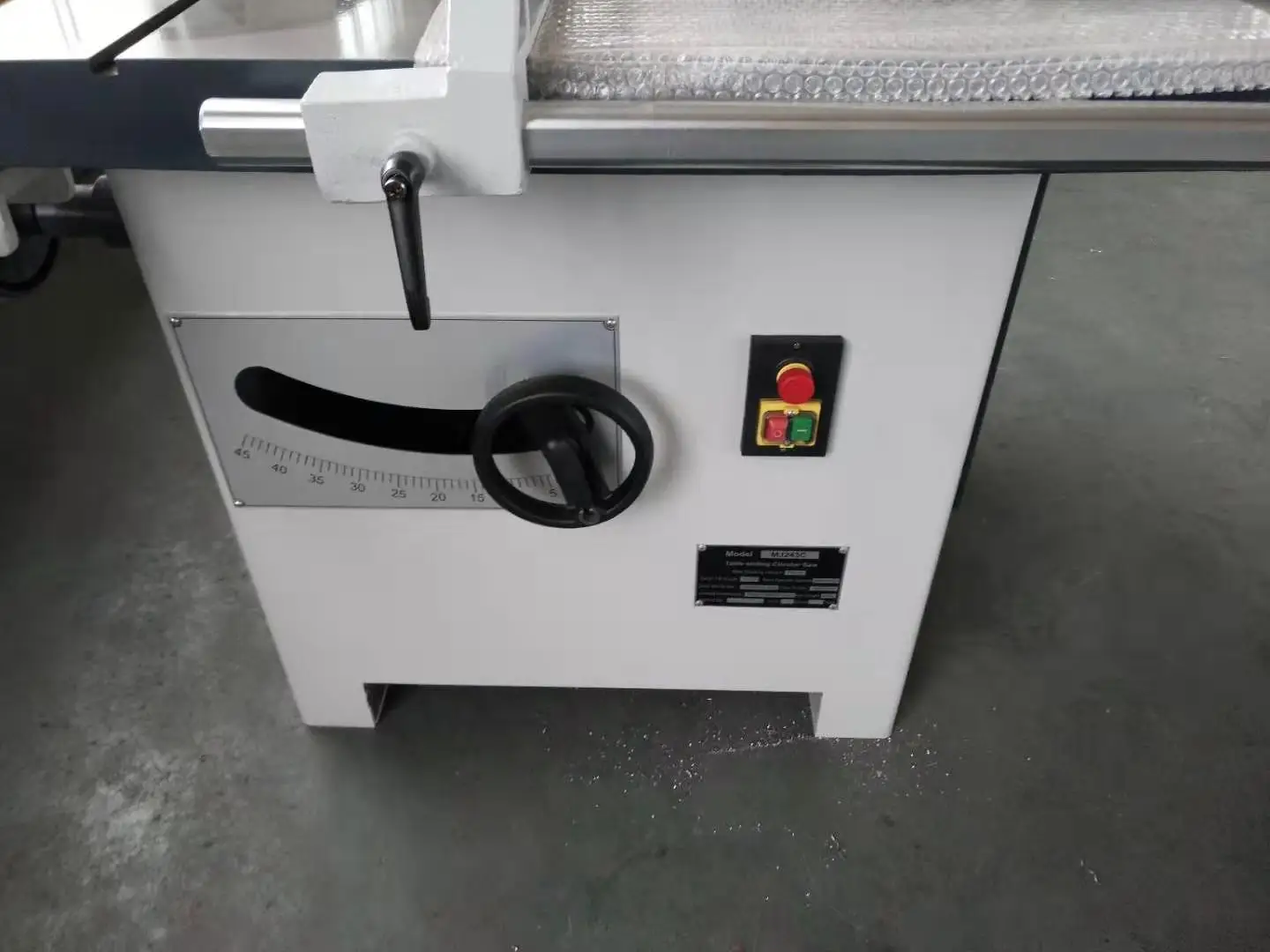 Universal tilting circular saw Woodworking circular saw machine with mobile worktable