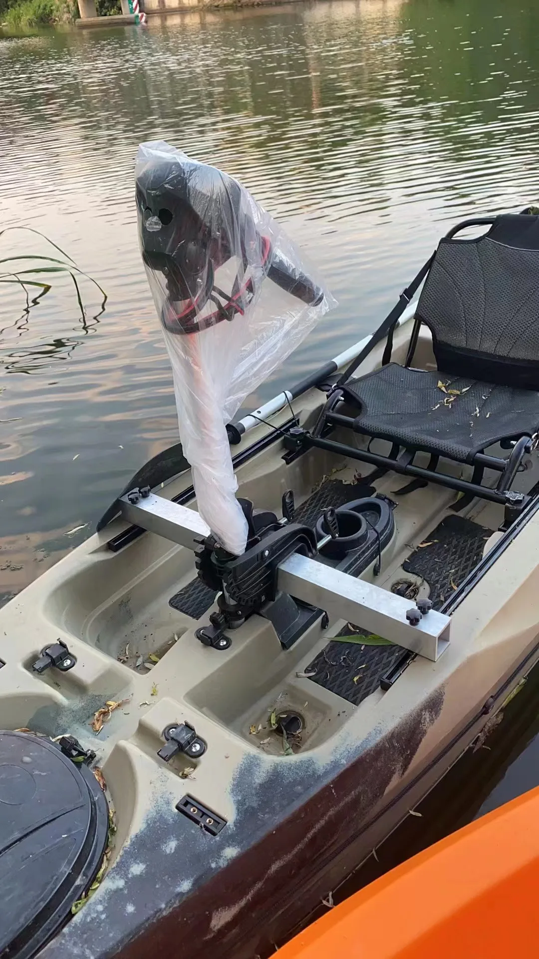 Hot selling Single seat sit on Pedal Drive fishing Kayak with Electric trolling propeller Motor