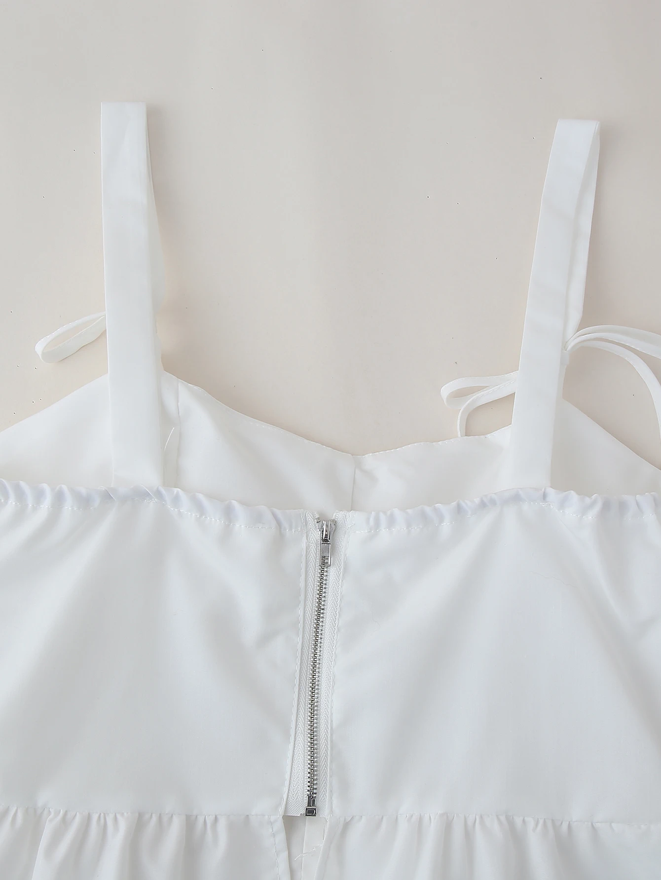 White color spaghetti strap front lace up hot sale casual fashion tank top for women