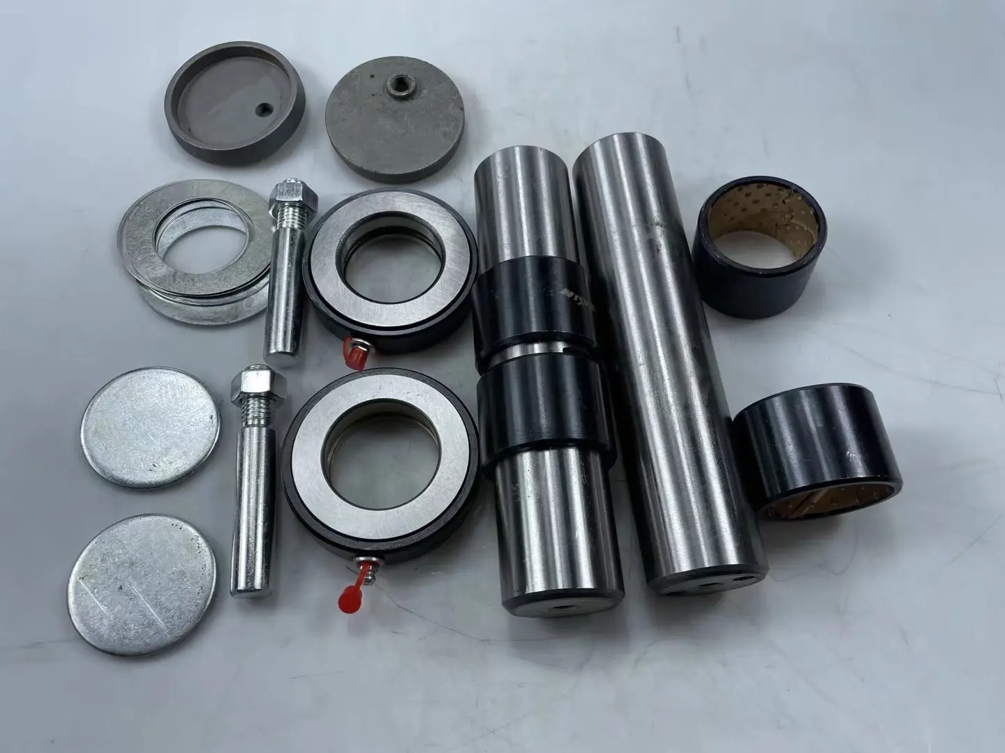 King pin kit for sinotruk howo  09 models steering systems parts  size 45*200MM