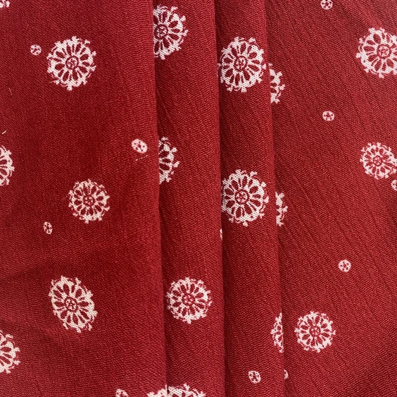 China wholesale woven crepe garment floral printed 100% Polyester crinkle fabric for dress
