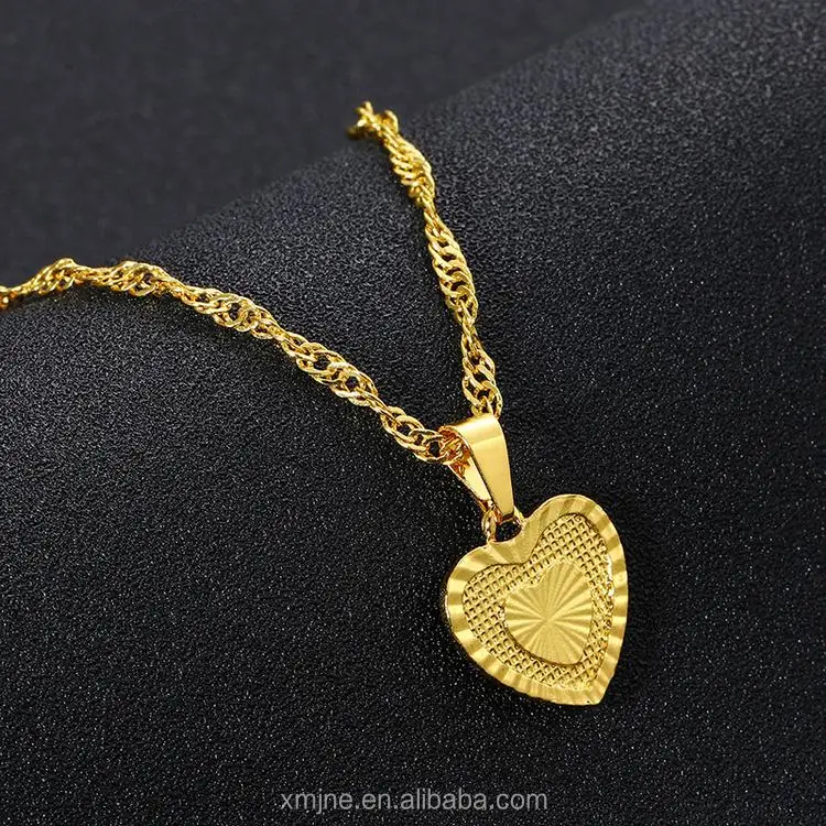 European And American Jewelry Korean Fashion Gold-Plated Peach Heart Necklace Romantic Wedding Pendant Necklace Women