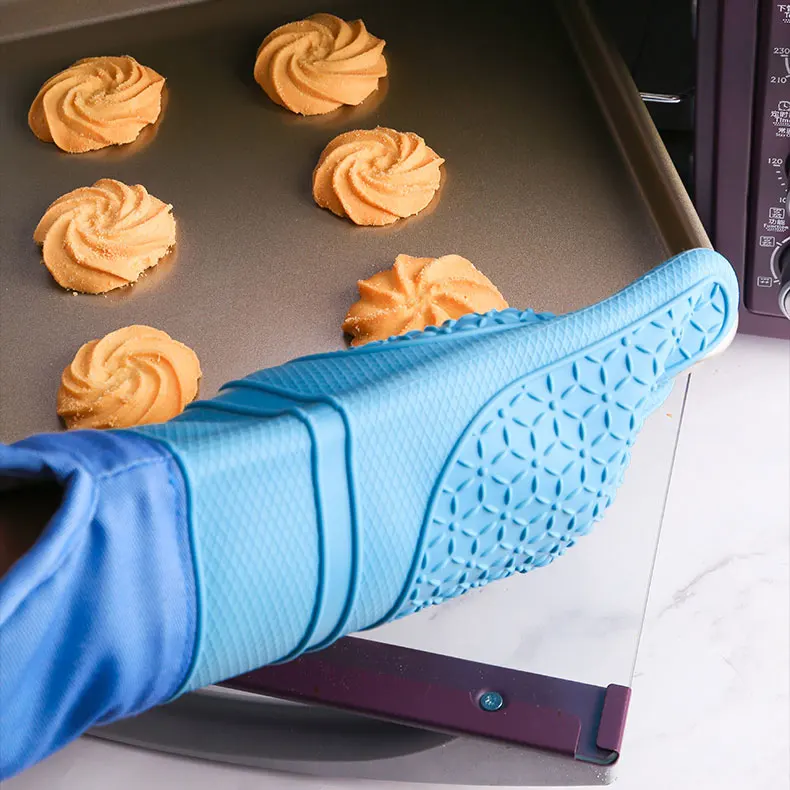 Custom Extra Long Quilted Liner Professional Silicone Oven Mitts