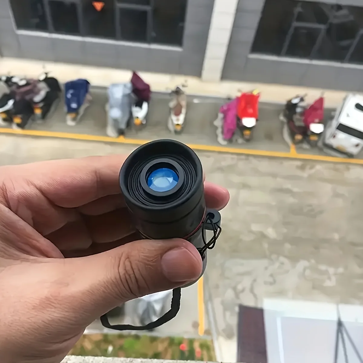 2000x25 High Definition Monocular Telescope Manual Focus Compact Handheld Scope for Travel & Sports Events