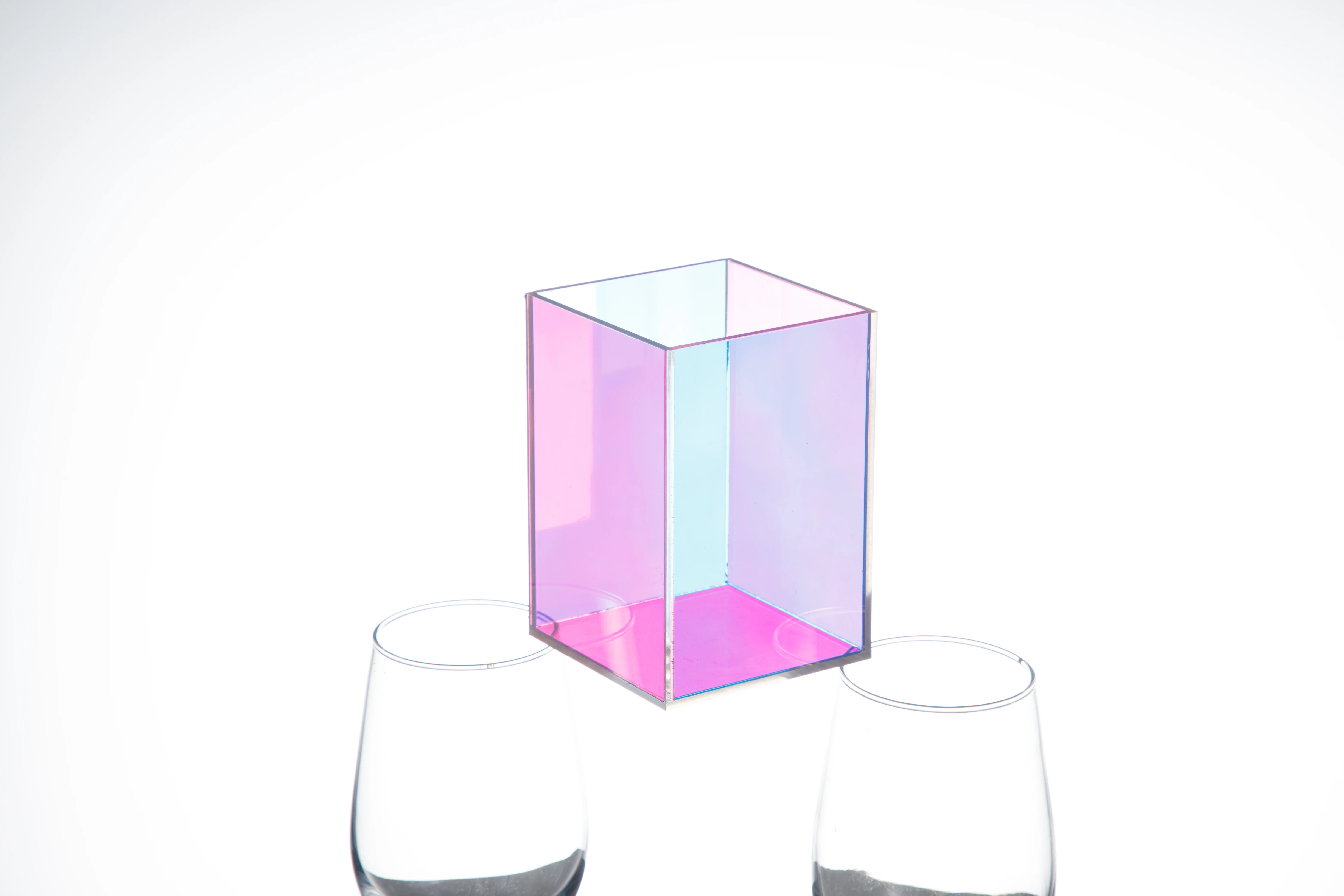 Custom Rainbow Acrylic Makeup Brush Organizer Iridescent Acrylic Storage Box Acrylic Pen Holder