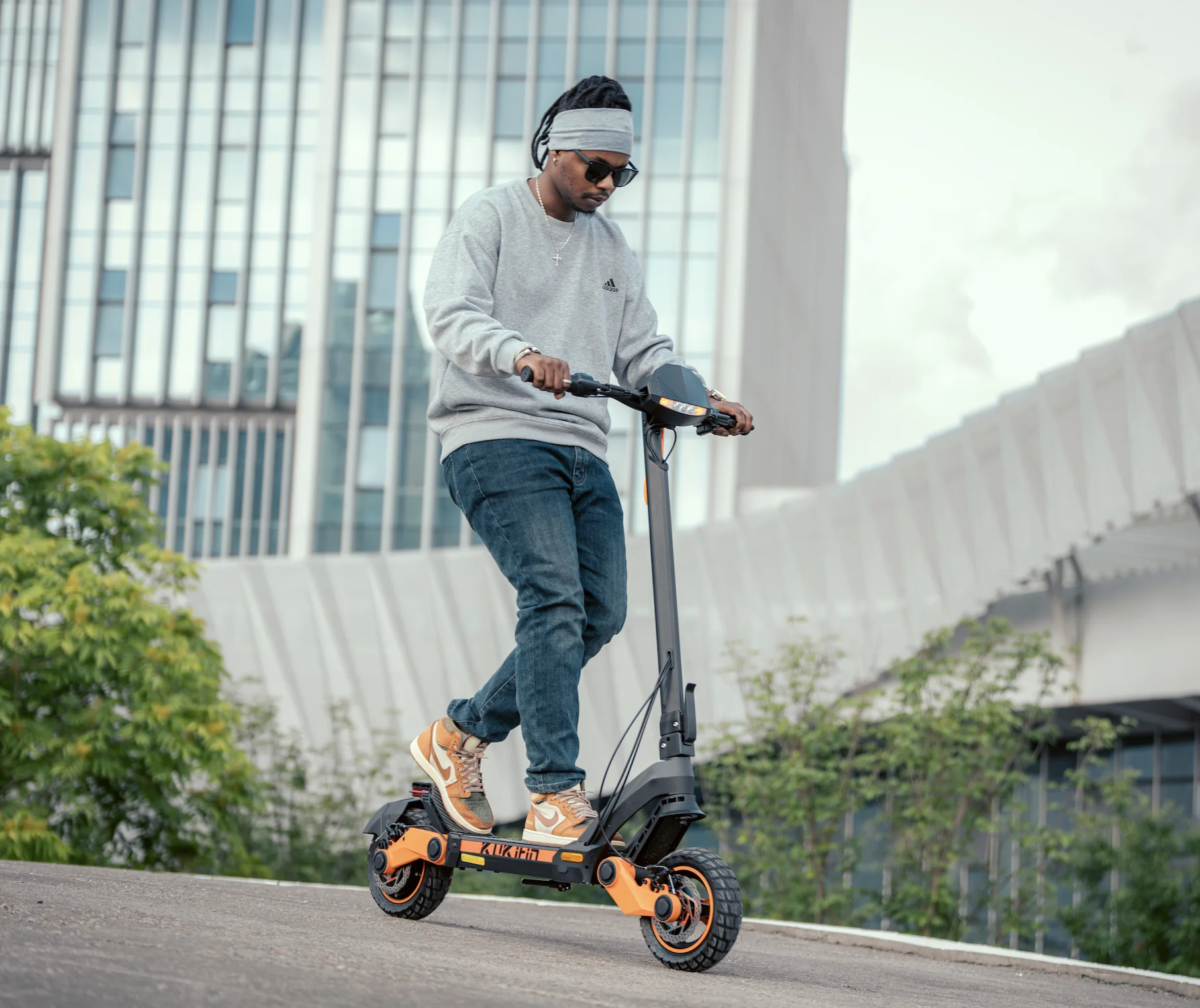 New Design Portable Special Offer Pu Leather A4 File Folder Calculator Maxium Speed 50km/h Kukirin G3 Motorcycle Long Range Elec