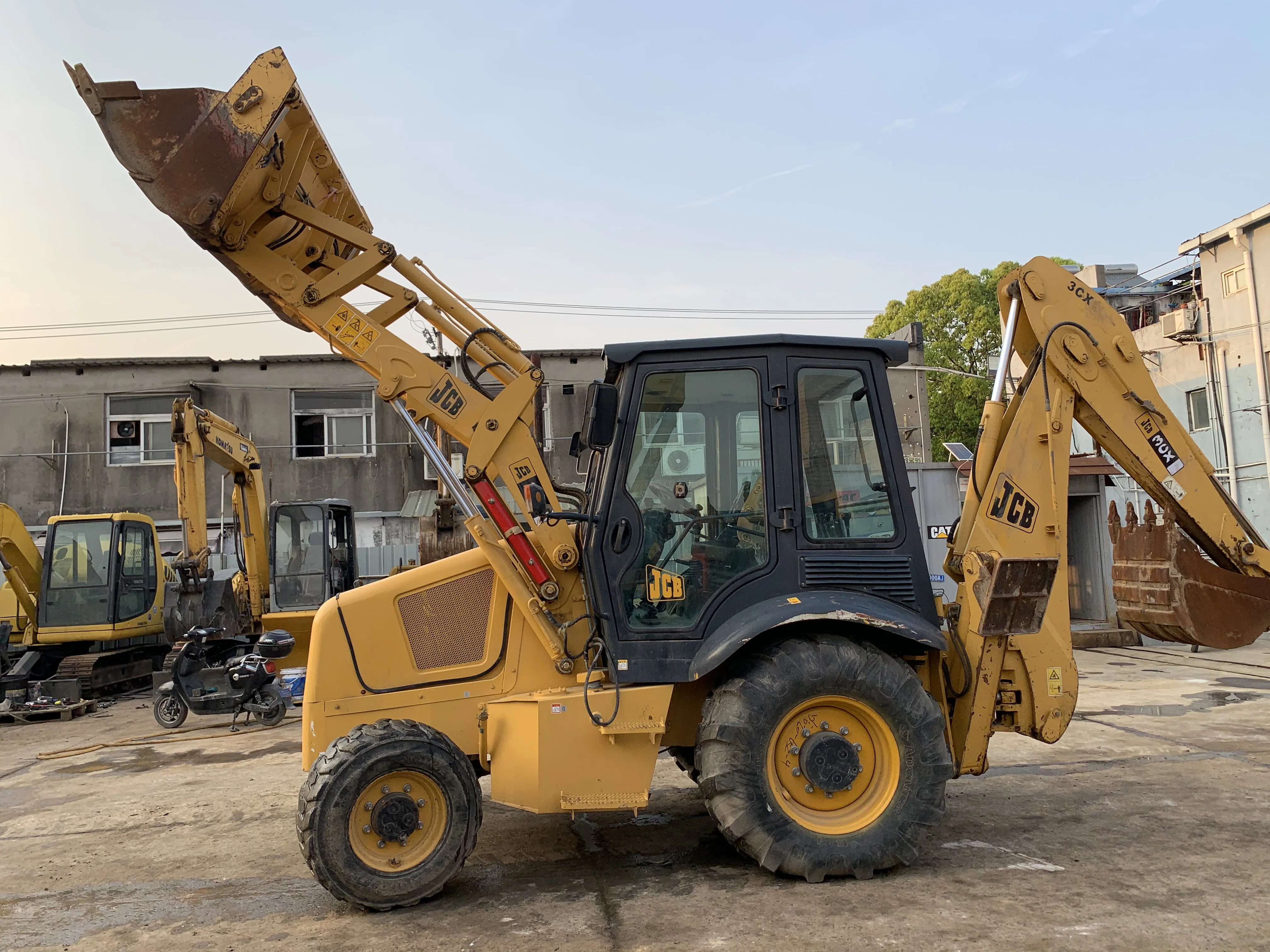 rcm used JCB 3CX With 4 in 1 bucket  used backhoe loader  with cheap price