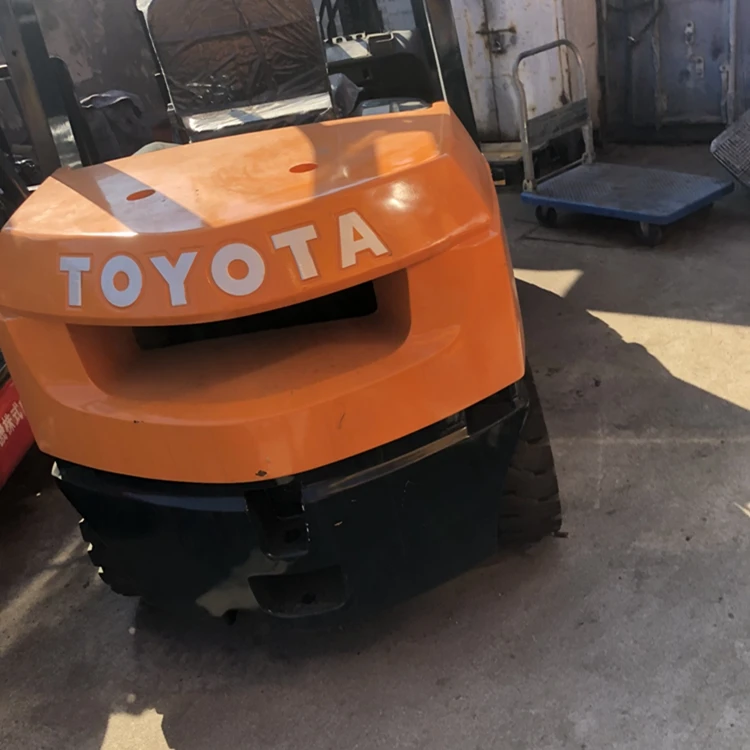 used original made in Japan Toyota 3 ton forklift